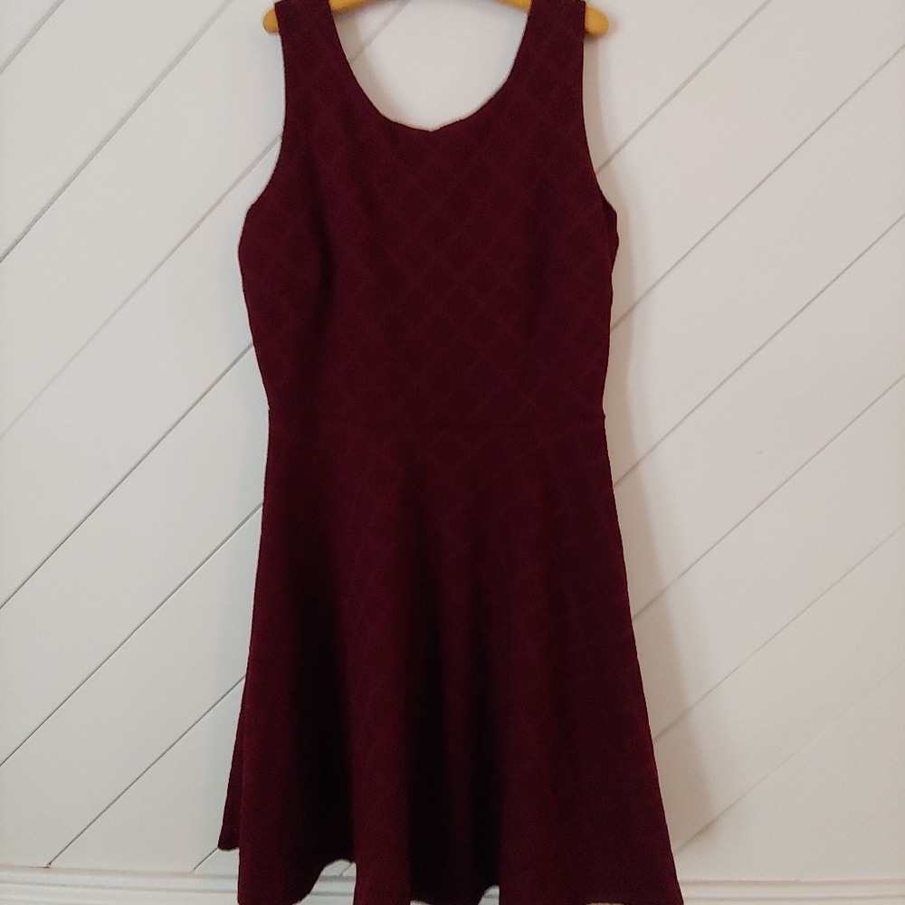 Gently used Le Lis maroon size large dress